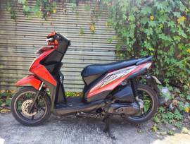  Honda Beat FI tahun 2014 (Pajak Hidup)